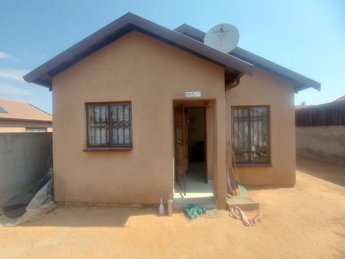 2-Bedroom House For Sale in Soshanguve Ext with ample space and local amenities.