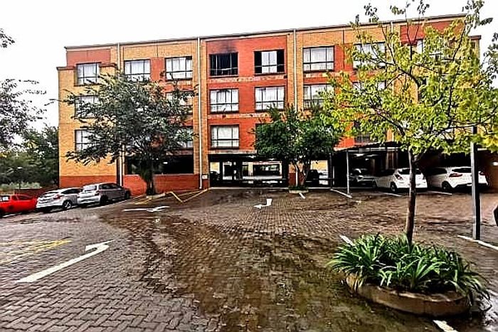 1-Bedroom Apartment For Sale in Zeekoewater AH, close to amenities and investment potential.