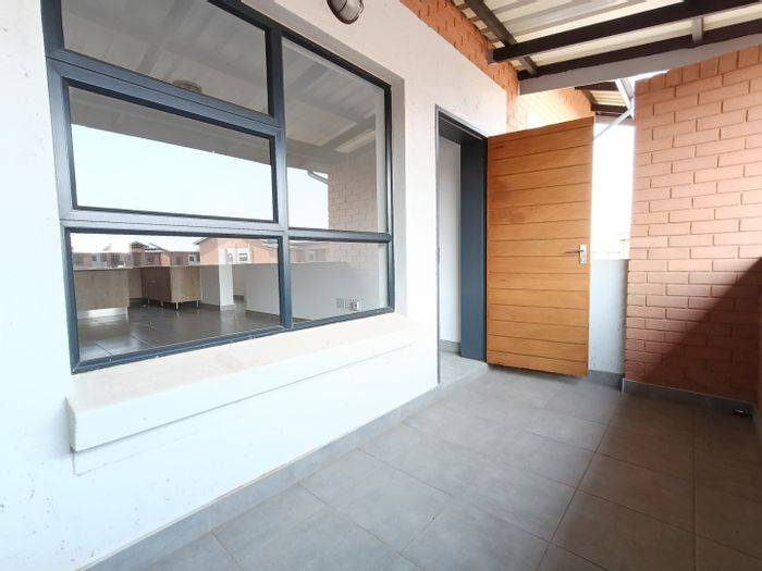 Witfontein Apartment To Rent: 2 Bedrooms, 1 Bathroom, Secure Estate, 2 Parking Bays.