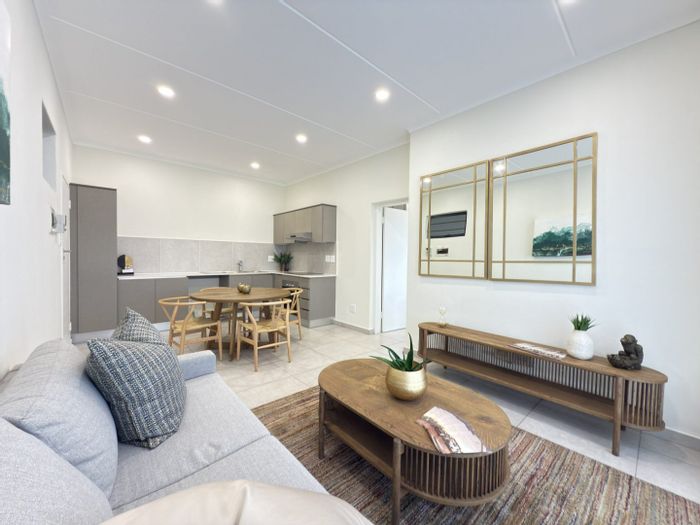 For Sale: Apartment in Greenstone Hill with pool, gym, and secure parking.