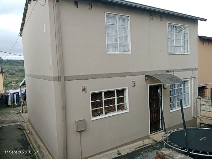 Northdale House For Sale: 3 Bedrooms, private garden, secure parking, near amenities.