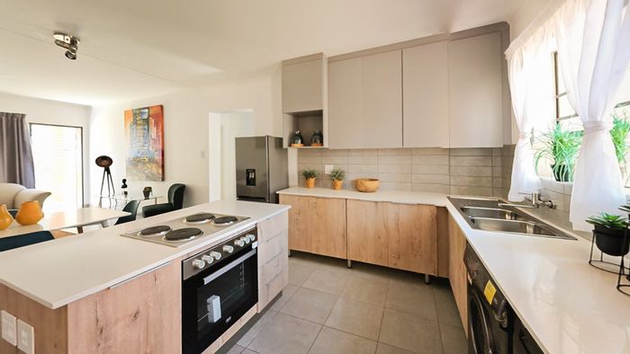 Glen Marais Apartment To Rent: 2 beds, 24-hour security, private garden, fibre-ready.
