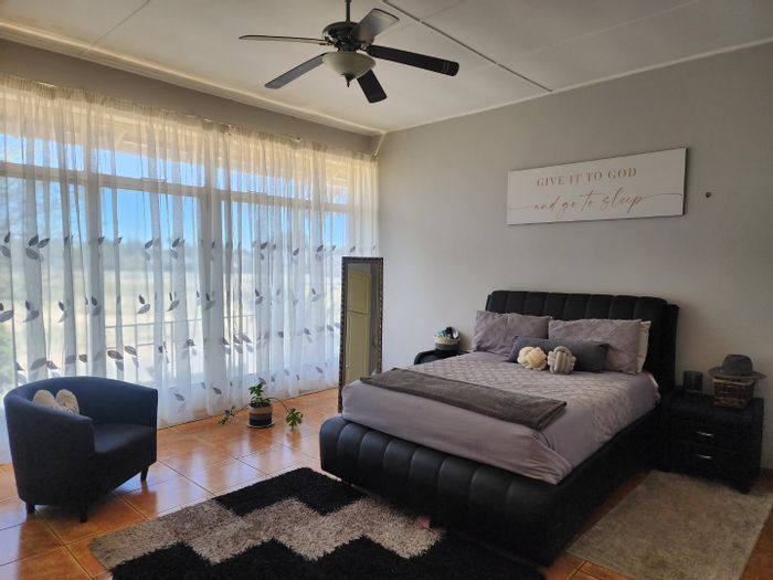 1-Bedroom Apartment For Sale in Wilkeville with Pool and Secure Parking