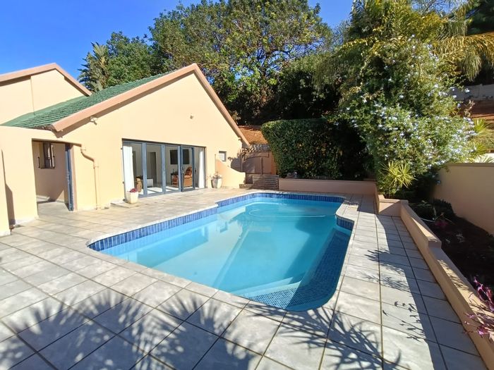 La Lucia House For Sale: 4 bedrooms, pool, entertainment area, security features.