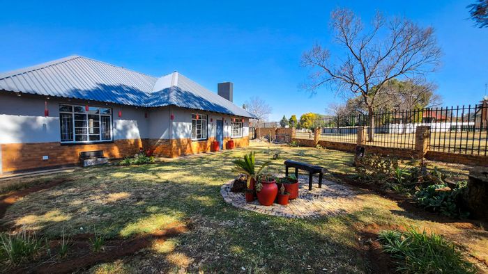 3-Bedroom House for Sale in Stilfontein Central with Boma and Irrigation System.