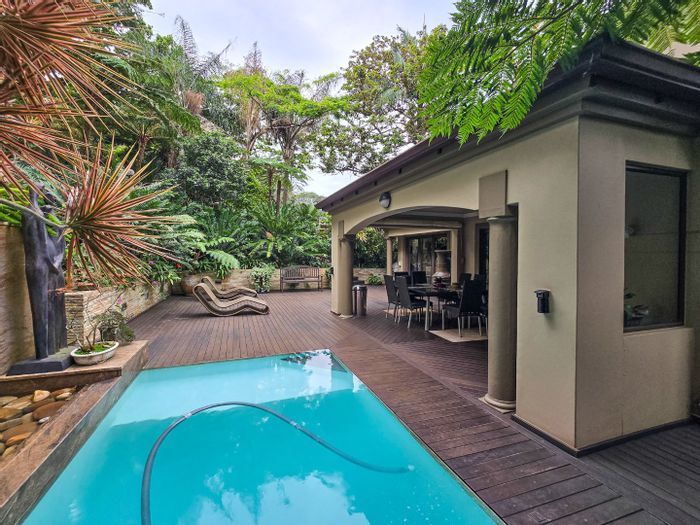 Townhouse for Sale in Southbroom Central: 3 beds, pool, secure complex, office.