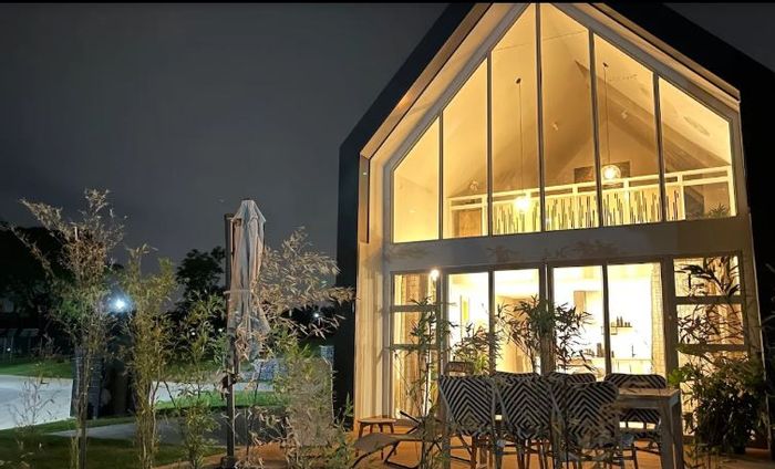 For Sale: House in Nietgedacht AH with solar energy, borehole water, and Montessori school.