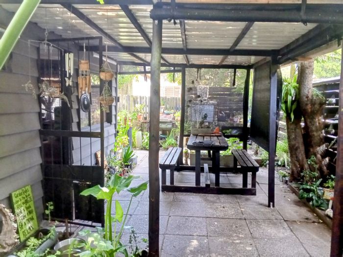 Gonubie Farm For Sale: Tranquil garden, secure community, cash sale only.