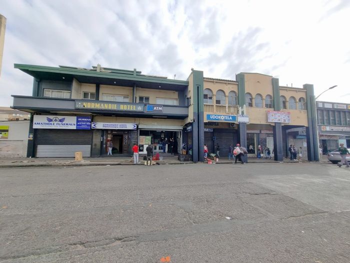 Warwick Commercial Property For Sale: 32-room hotel, retail space, prime location.