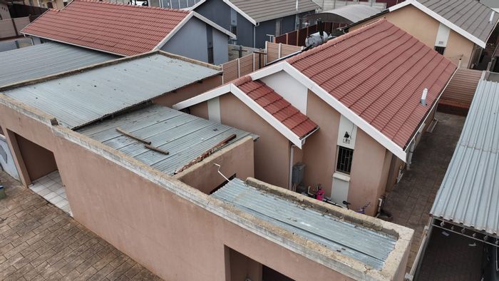 Sky City House For Sale: 3 beds, 2 baths, yard, near schools and shops.