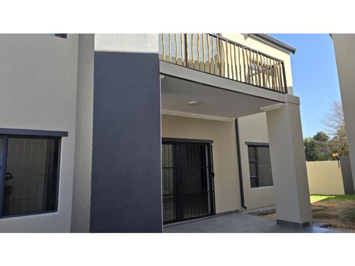 For Sale: Terenure Townhouse with 3 beds, spacious garden, and secure living.