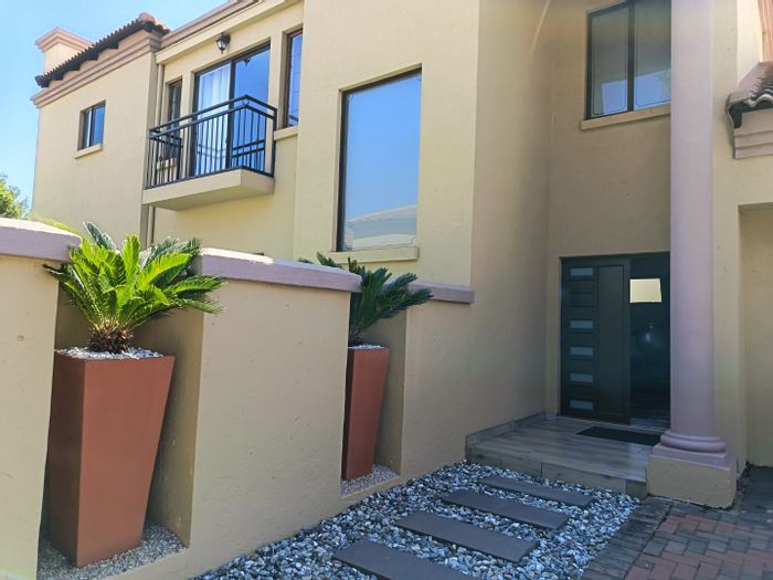 For Sale: House in Highveld with 3 beds, pool, and 24/7 security.