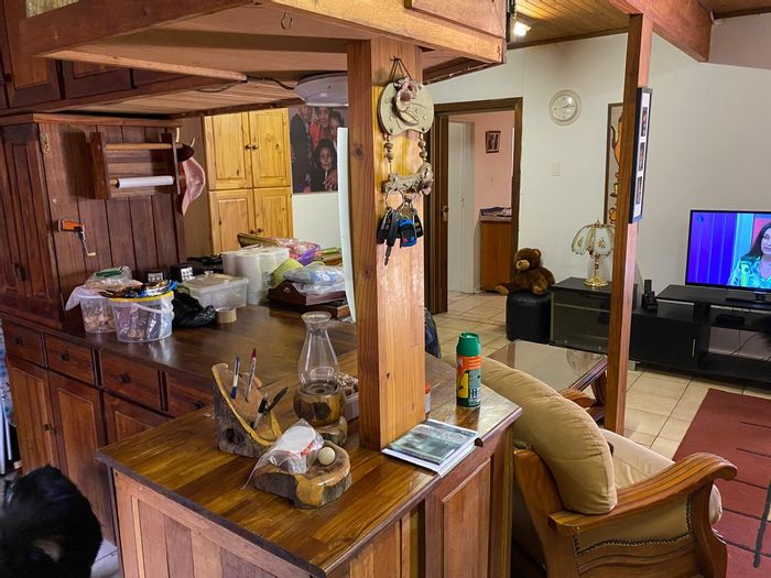 1-Bedroom Apartment in Valhalla to Rent, Open Plan Living, Utilities Included.