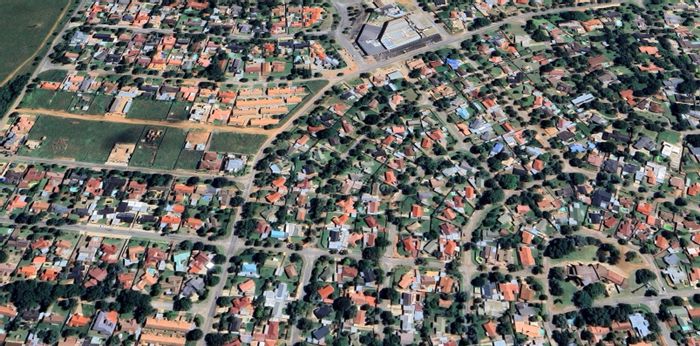Vacant land for sale in Stilfontein Ext 4, zoned residential, fully serviced.