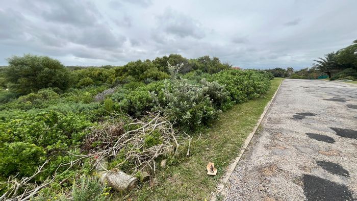 Vacant Land Residential For Sale in Santareme - 839m², ideal for your coastal home.