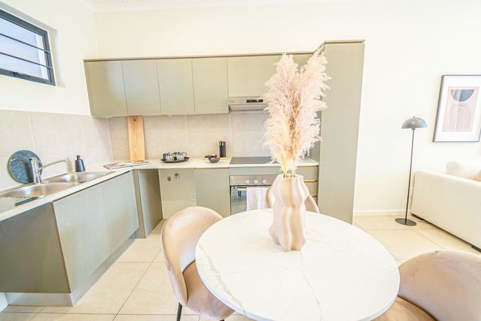 For Sale: 2-Bedroom Apartment in Greenstone Hill with amenities and easy access.