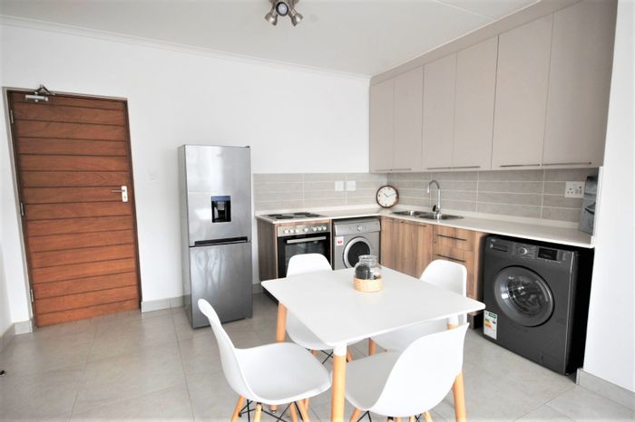 1-Bedroom Apartment To Rent in Irene with Pool, Clubhouse, and Fibre Connectivity.
