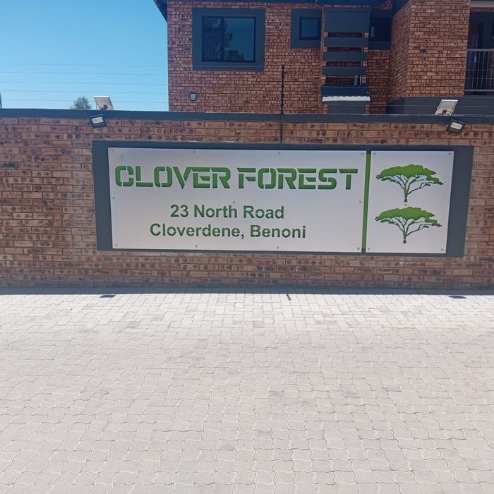 Cloverdene Apartment To Rent: 2 Bedrooms, Garden Access, 24-Hour Security, Fibre Ready.