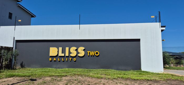 North Point Apartment For Sale: 3 beds, 2 baths, balcony, resort amenities.