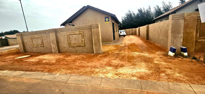 3-bedroom house for sale in Wilfordon with ample outdoor space and privacy.