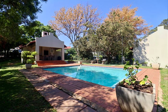 For Sale: Ground-Floor Apartment in Douglasdale with Private Garden and Pool Access.