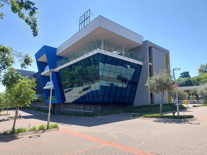 Prime Commercial Office Space in Waverley | To Rent | 3,438 sqm with key amenities