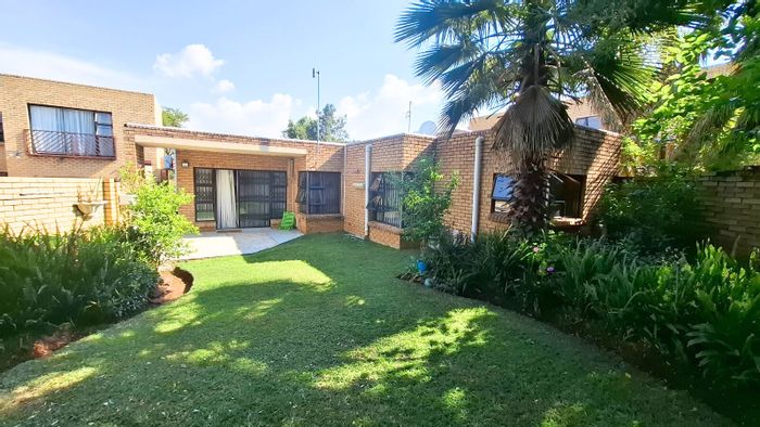 For Sale: Family home in Halfway Gardens with 3 beds, garage, garden, and security.
