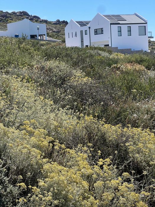 St Helena Views: For Sale - Vacant Land Residential, 405 m² with ocean access.