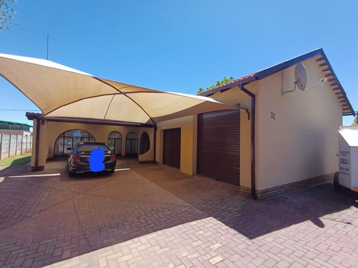House for Sale in Meiringspark Ext 4: 3 Bedrooms, Double Garage, Large Yard.