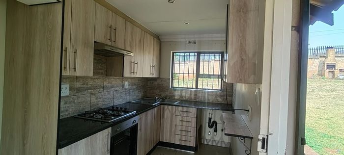 For Sale: House in Strubensvallei with expansive yard, cottage, and pool potential.