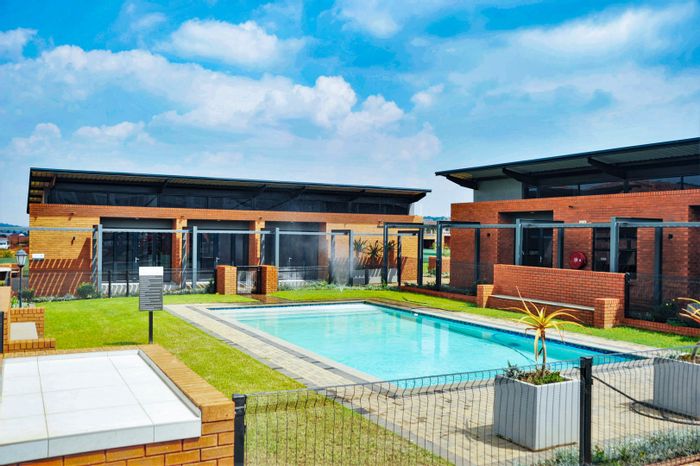 1-Bedroom Apartment To Rent in Irene with Pool, Clubhouse, and Fibre Connectivity.