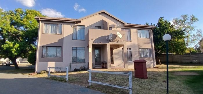 2-Bedroom Apartment For Sale in Vorna Valley with secure complex and great amenities.