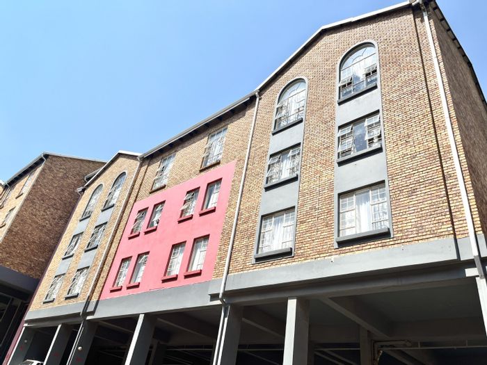 For Sale: Grand Central Apartment with security, transport access, and shopping nearby.