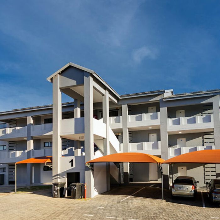 For Sale: 2-Bedroom Apartment in Kosmosdal with Private Garden and Clubhouse Amenities.