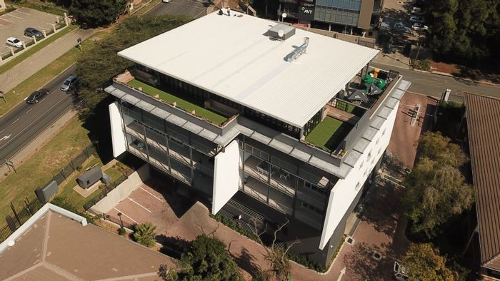 Lyme Park Commercial Office To Rent: 358m2 suite, balcony, parking, rooftop venue.