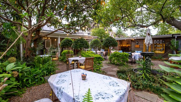 Commercial Café For Sale in George Central: Prime location, fully equipped, strong customer base.