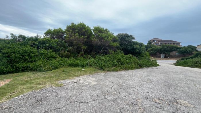 Vacant Land Residential For Sale in Aston Bay – 588m² near beaches and amenities.