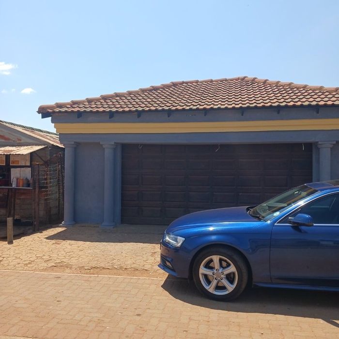 For Sale: 4-Bedroom House in Soshanguve South with double garage and security.