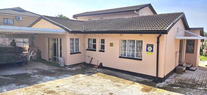 For Sale: House in Stanger Manor with 4 beds, 2 baths, garage, and water tanks.