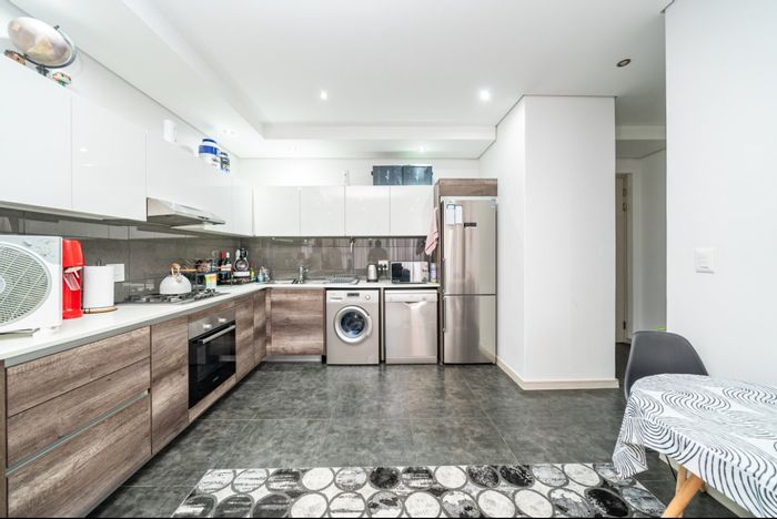 1-Bedroom Apartment For Sale in Bedfordview Central with Pool, Garages, and Prepaid Electricity.