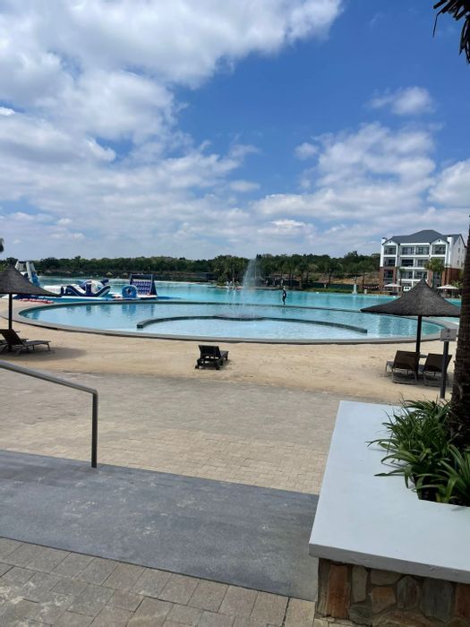For Sale: Apartment in Blyde Riverwalk Estate with lagoon, gym, and cinema amenities.