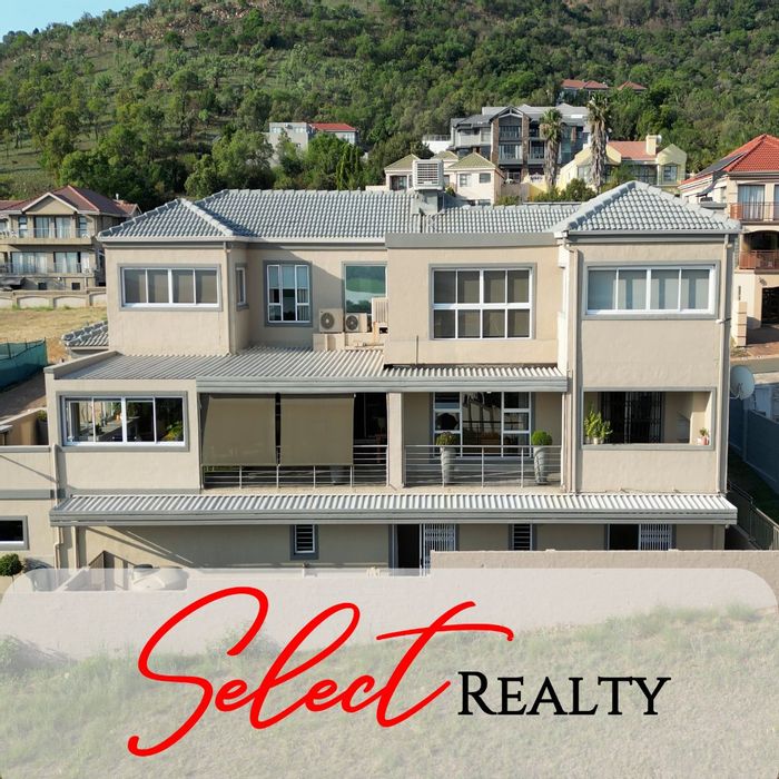 Kosmos Ridge House For Sale: 6 bedrooms, flatlets, panoramic dam views, double garage.