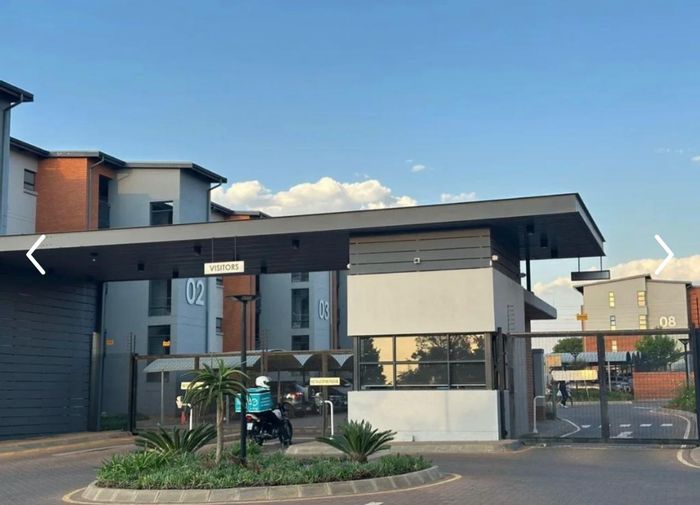 3-Bedroom Apartment To Rent in Glen Marais with security, pool, and patio.