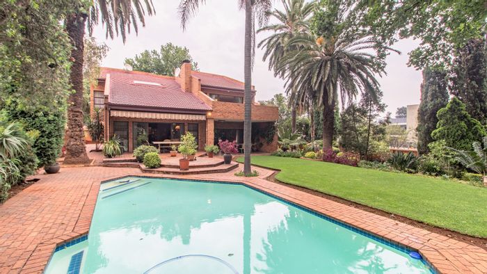 For Sale: Spacious 4-Bedroom House in Bedfordview Central with Pool and Security.