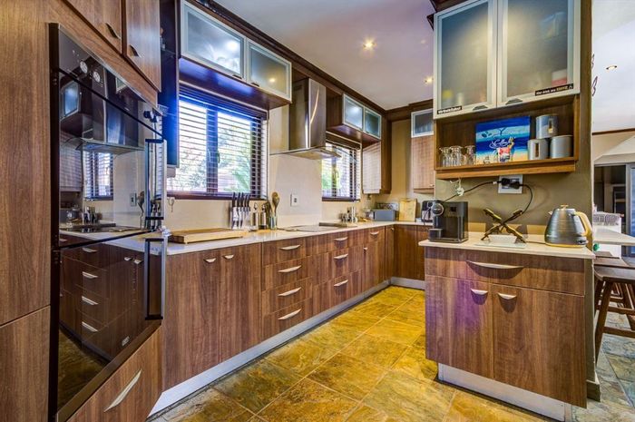 For Sale: Spacious 5-bedroom house in Glen Marais with pool and staff quarters.