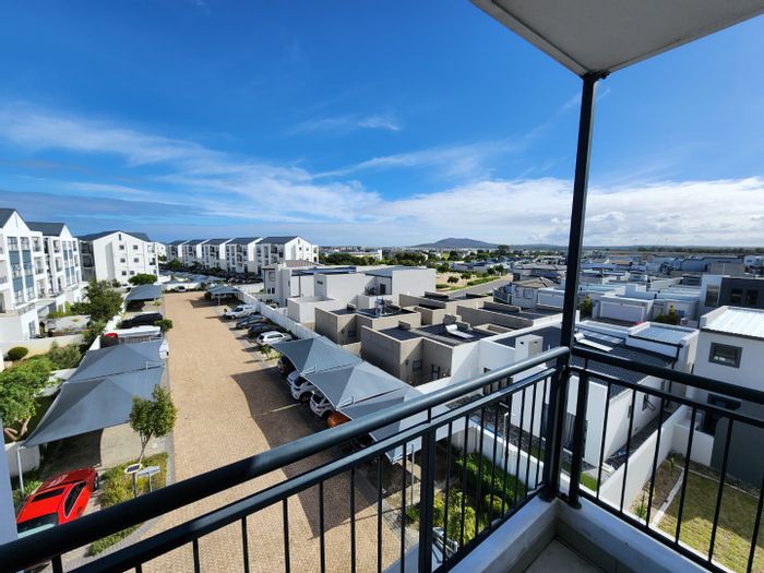 Property #2429762, Apartment Rental Monthly in Sandown