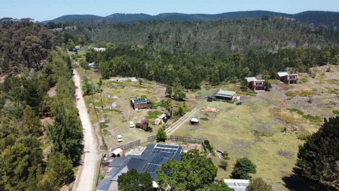For Sale: 8.9ha farm in Knysna Rural with multiple dwellings and water supply.