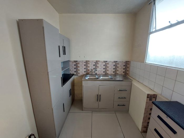 Point Apartment For Sale: 1 bedroom, flexible space, lift access, 24/7 security.