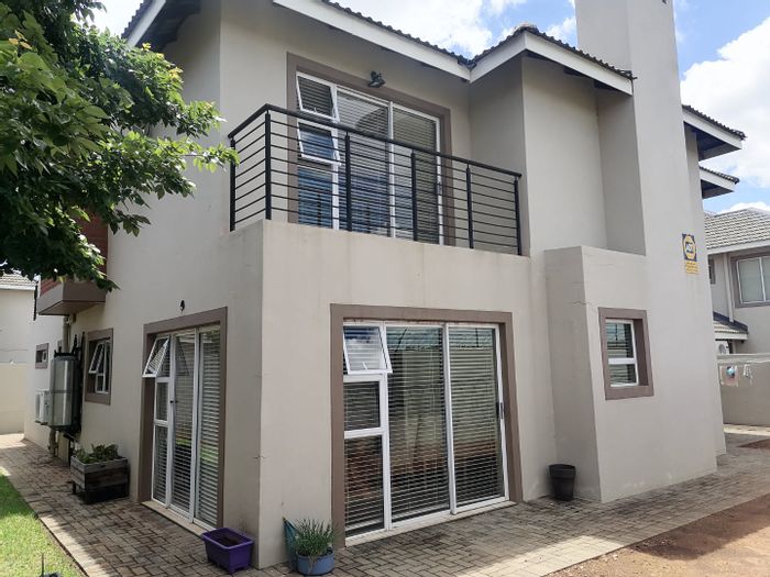 For Sale: House in Shellyvale with 4 bedrooms, private yard, and double garage.