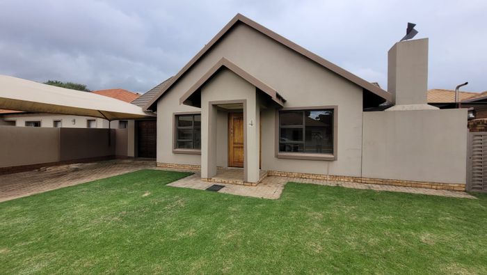2-Bedroom Townhouse To Rent in Delmas West with secure access and prepaid utilities.